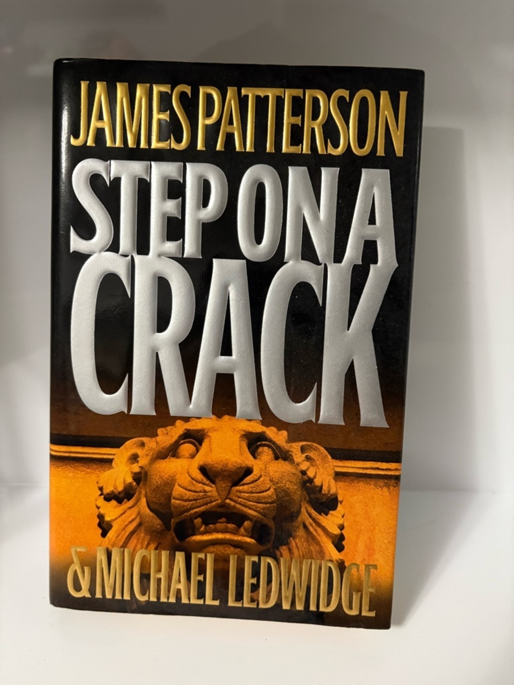 📚 3/$25 📚 James Patterson "Step on a Crack" Hardcover Book